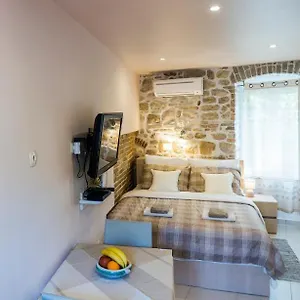 Didi Apartment Split